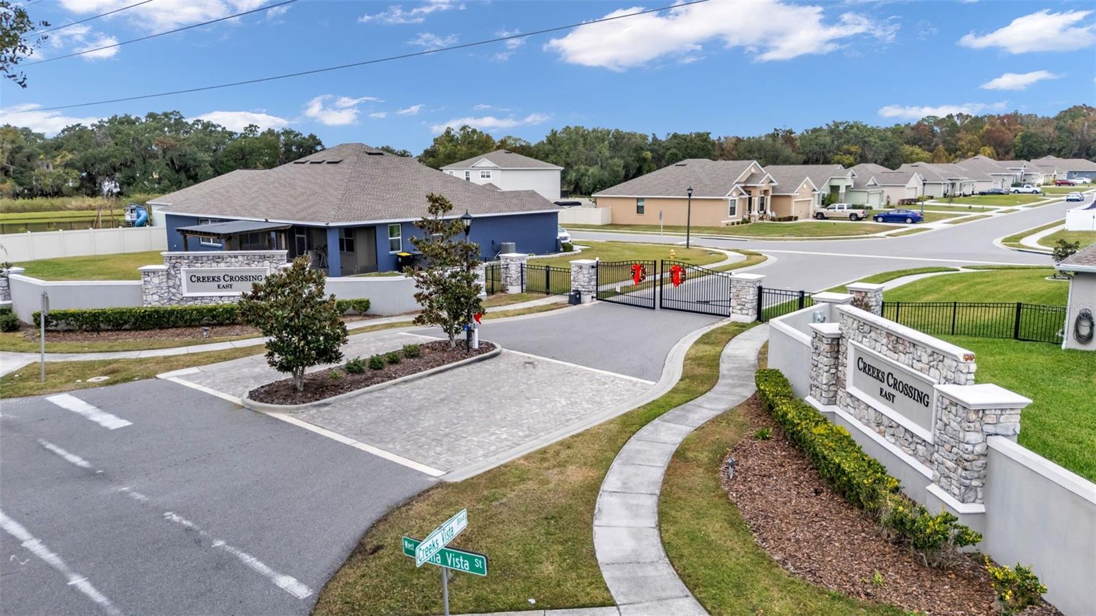 CREEKS XING EAST - Residential