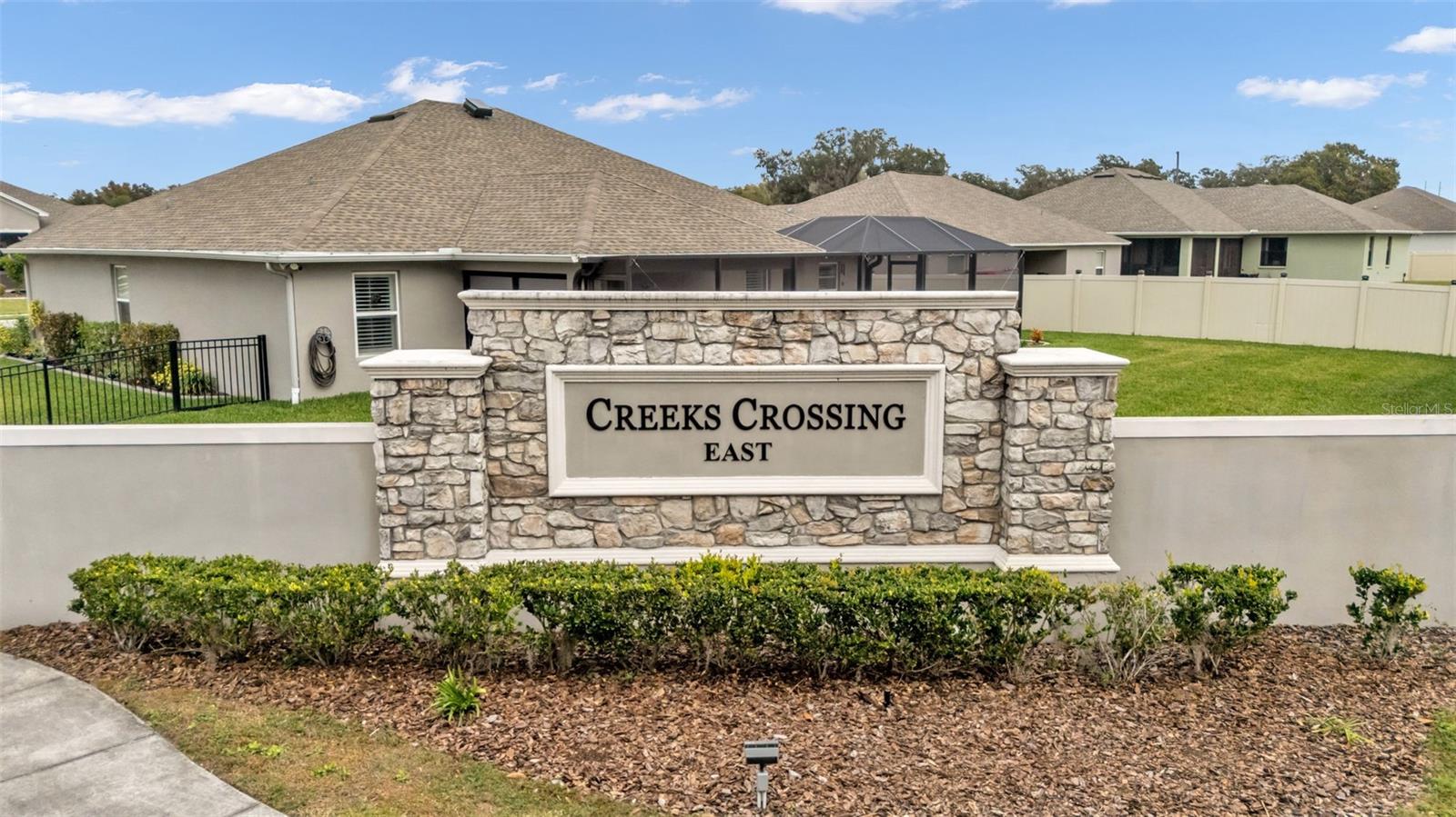 CREEKS XING EAST - Residential