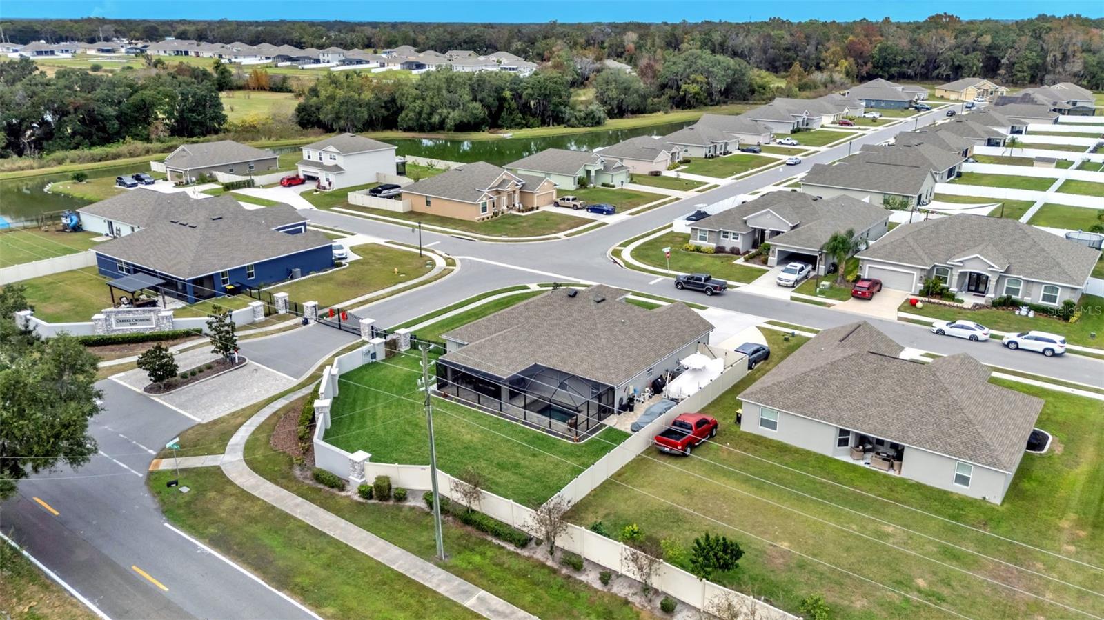 CREEKS XING EAST - Residential