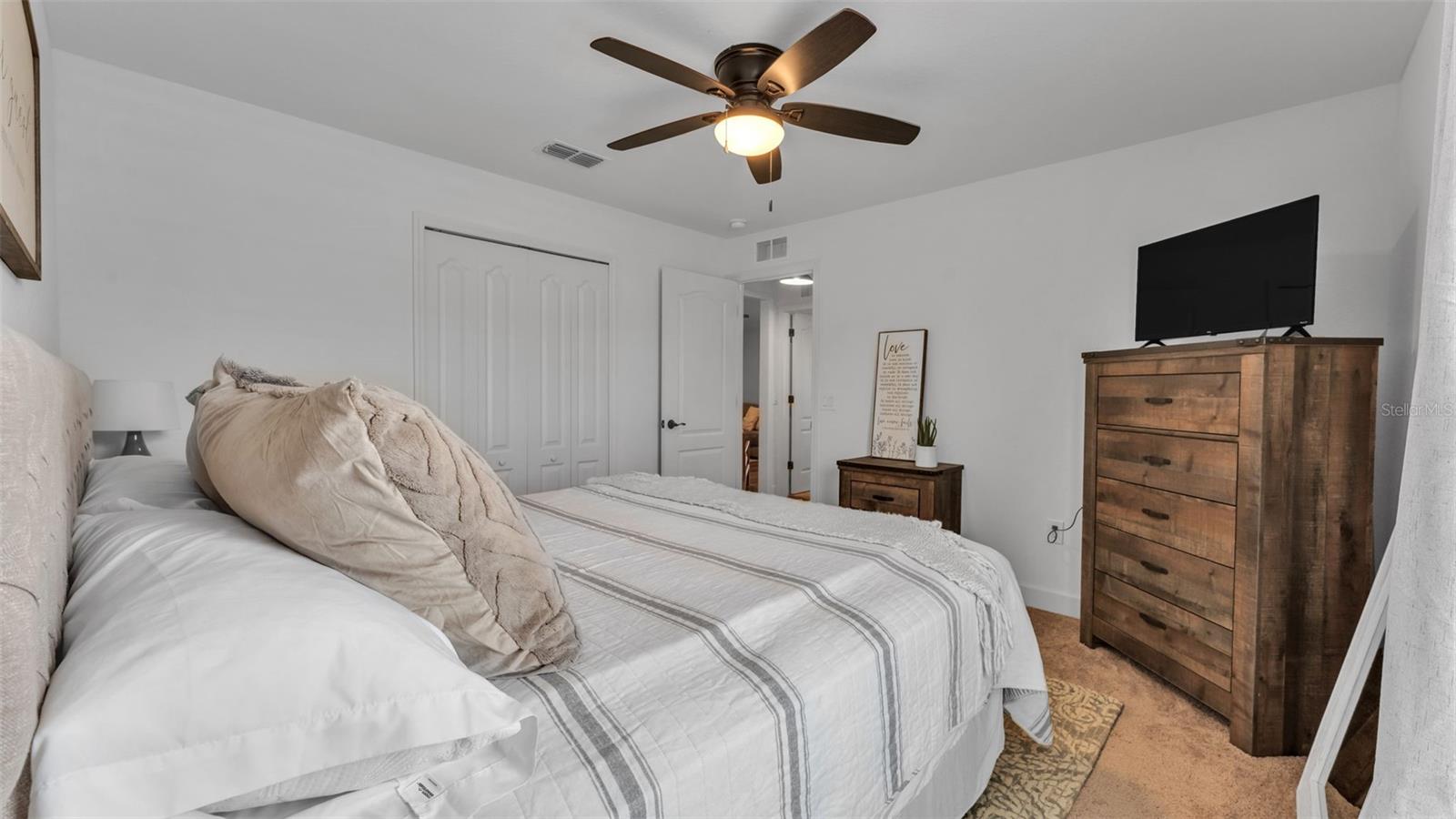 CREEKS XING EAST - Residential