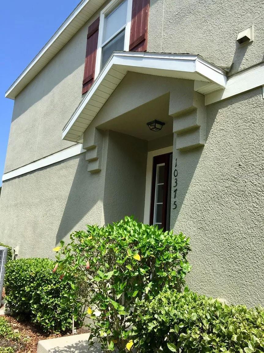 VILLAS/EAST PARK - Residential Lease