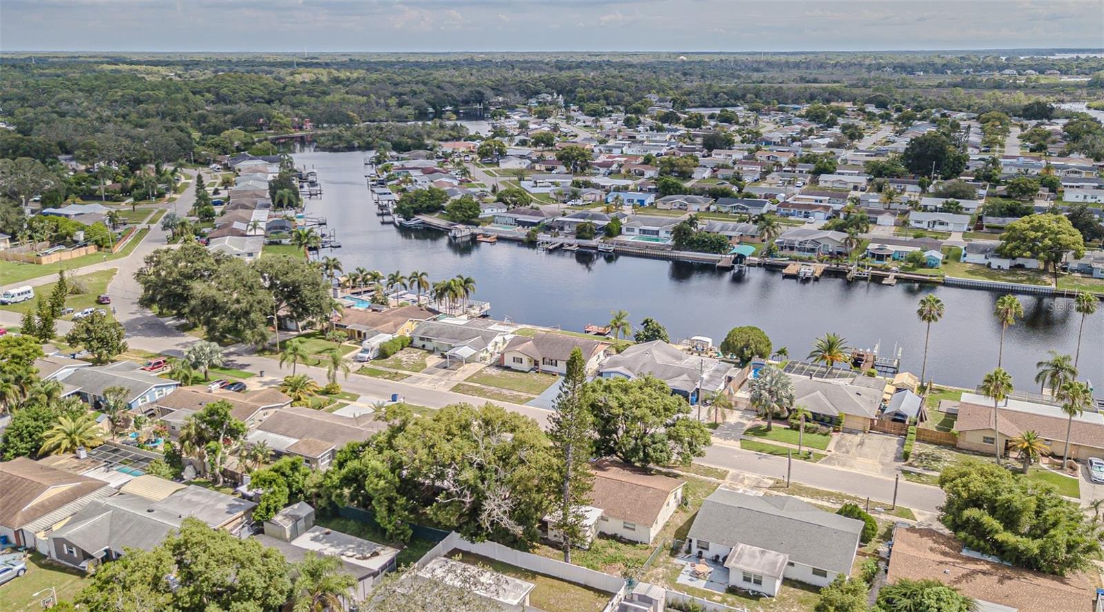 FOREST HILLS - Residential Lease