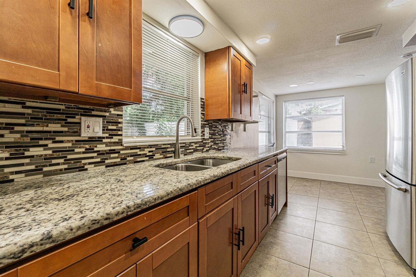 FOREST HILLS - Residential Lease