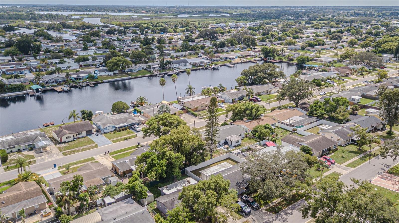 FOREST HILLS - Residential Lease