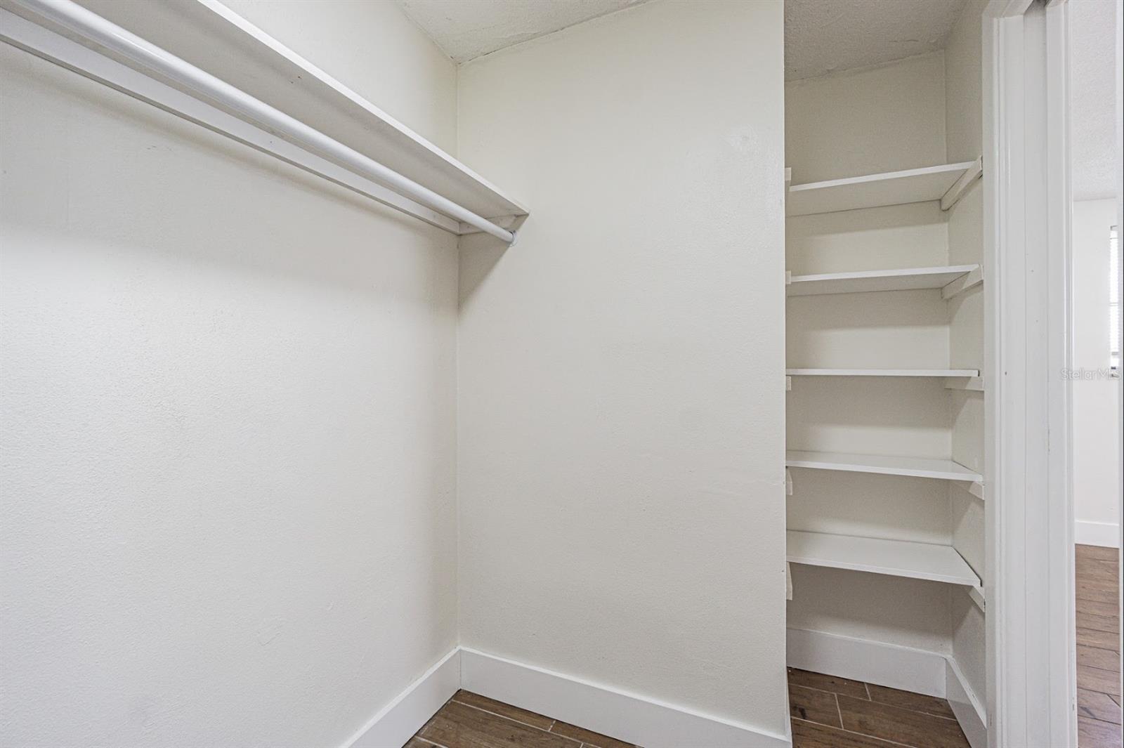 FOREST HILLS - Residential Lease