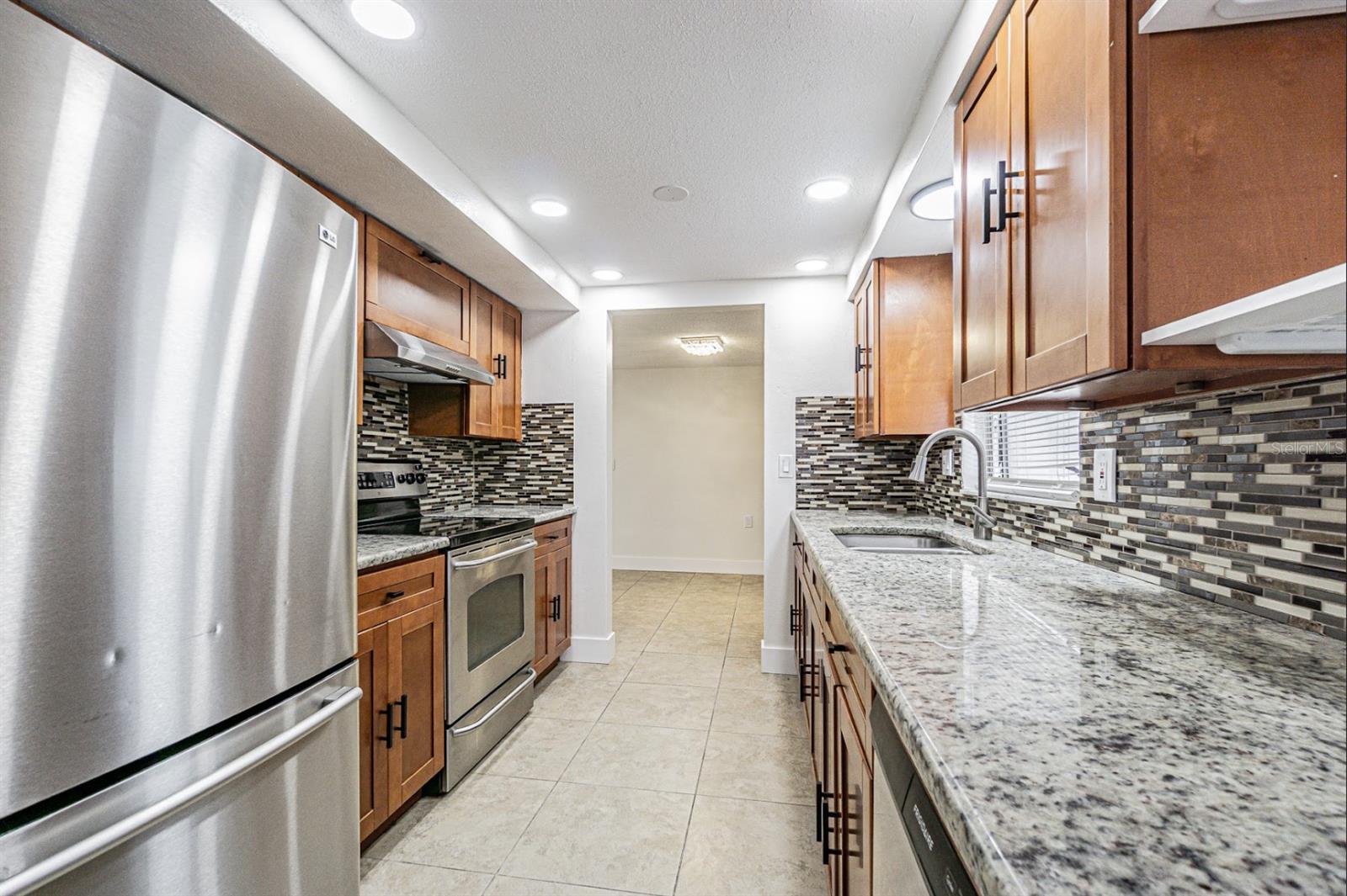 FOREST HILLS - Residential Lease