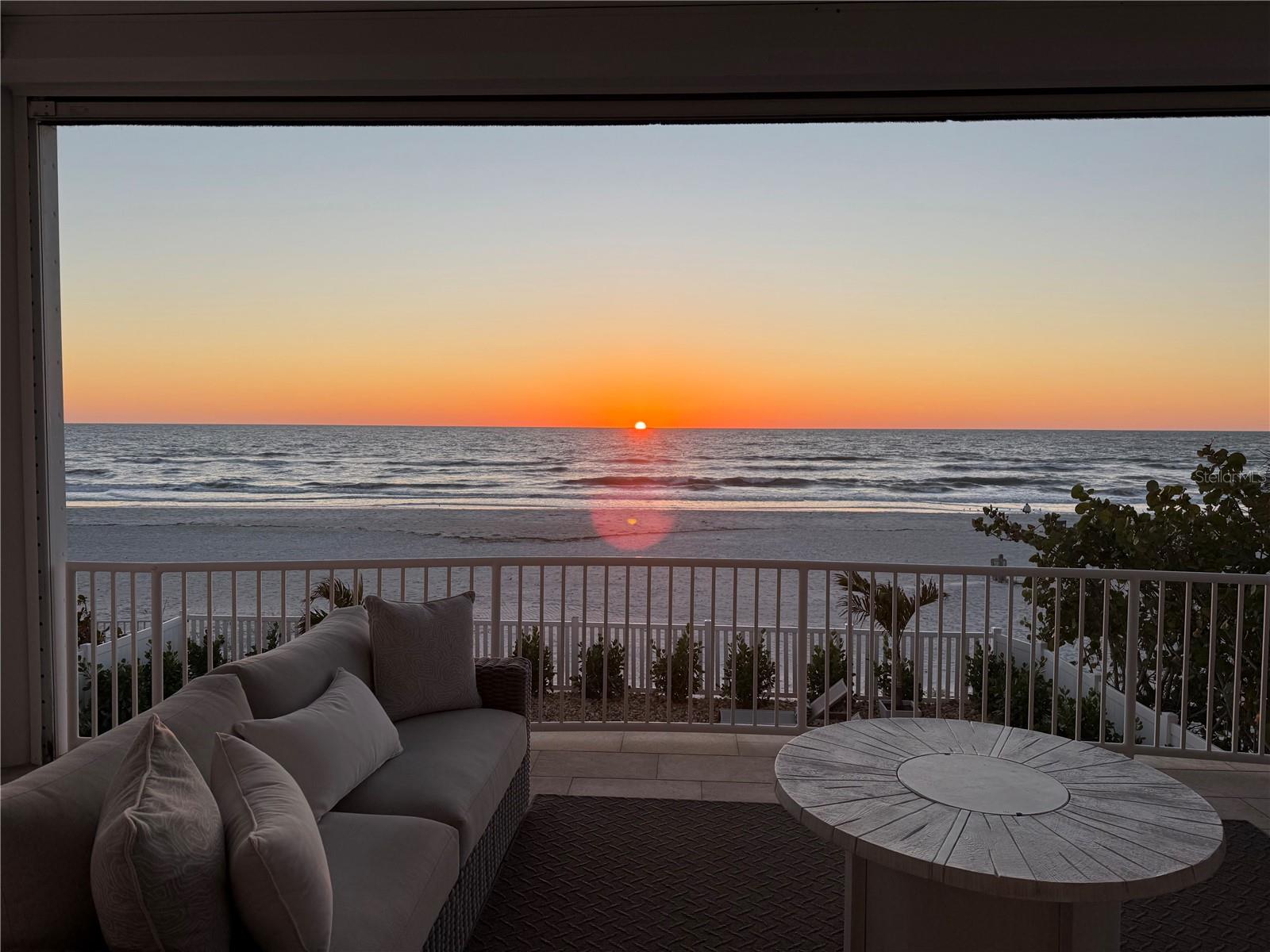 INDIAN ROCKS - Residential