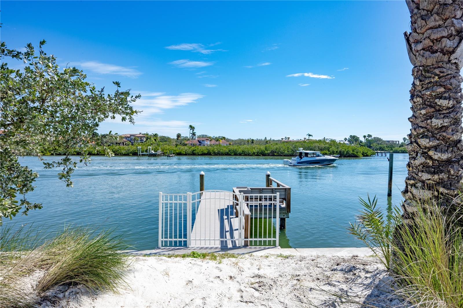 INDIAN ROCKS - Residential