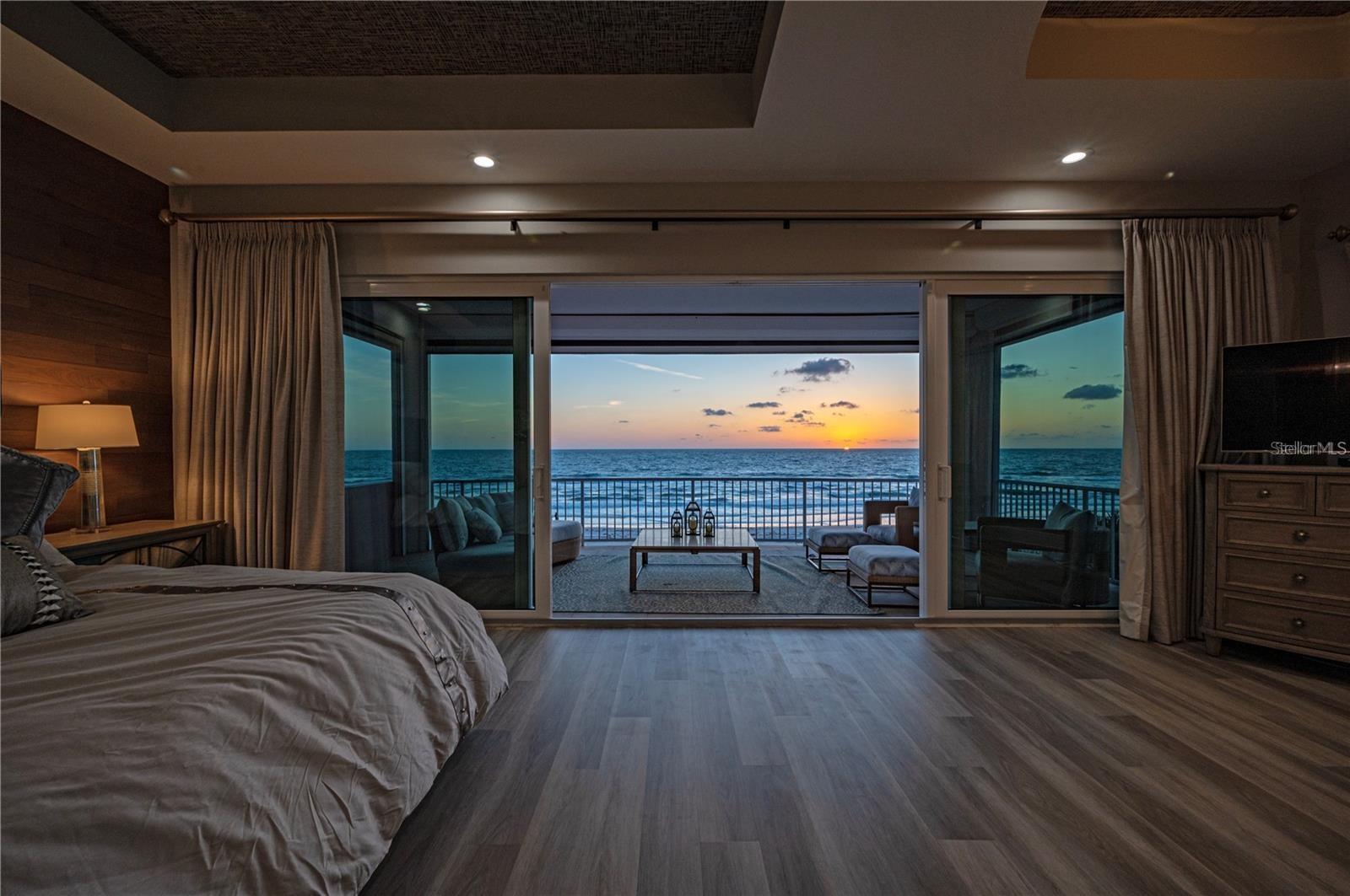 INDIAN ROCKS - Residential