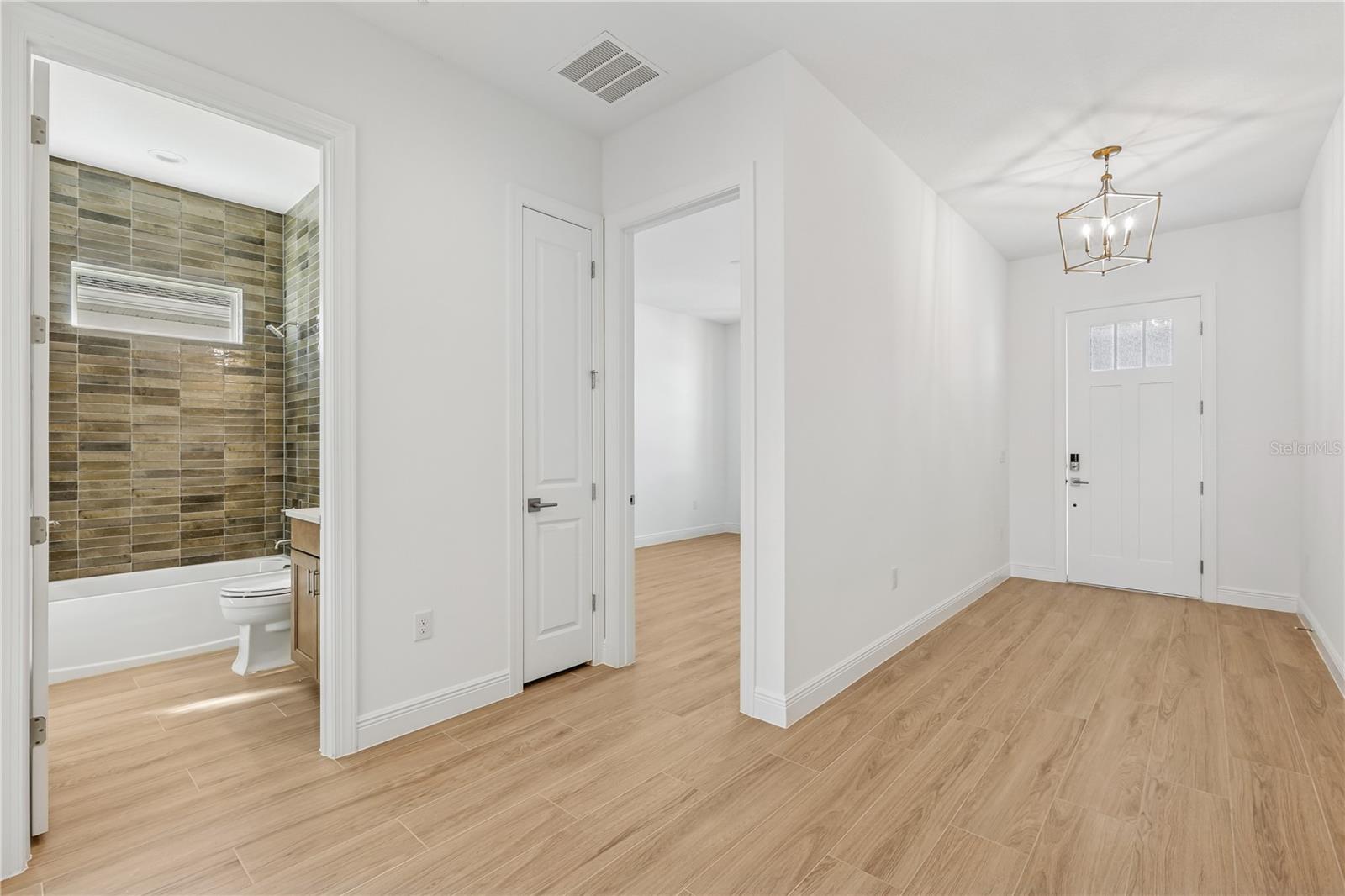 1394 PINECLIFF DRIVE