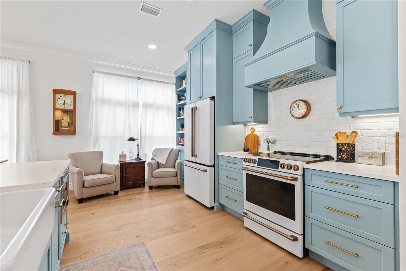 WILLOWBROOK VILLAGE - Residential