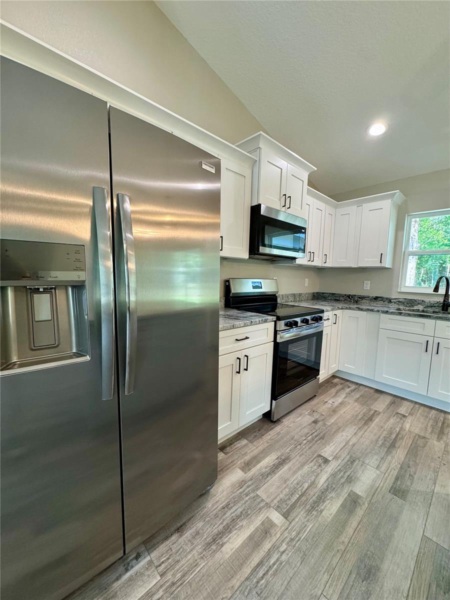 RAINBOW ACRES - Residential