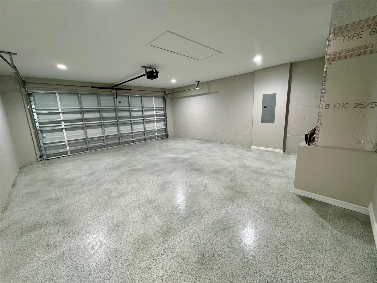 RAINBOW ACRES - Residential