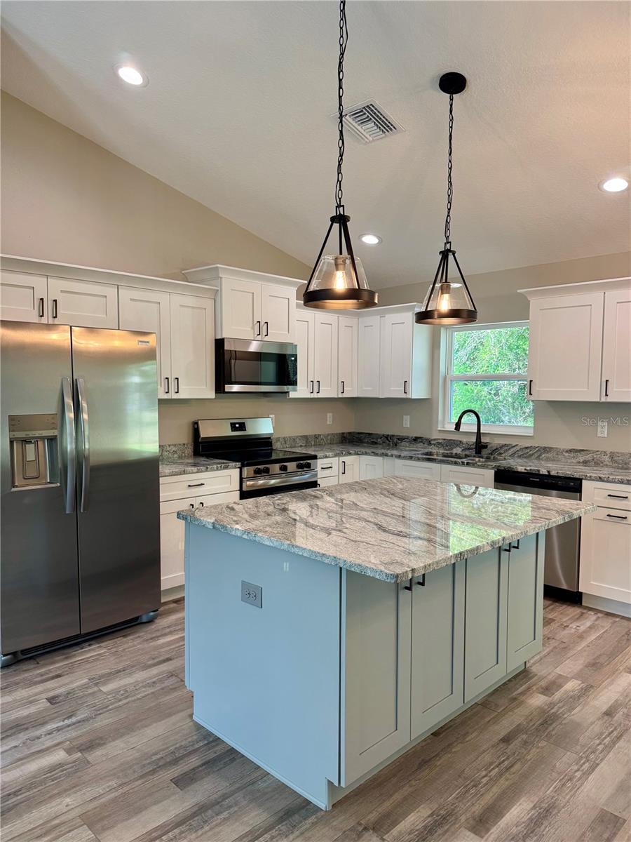 RAINBOW ACRES - Residential