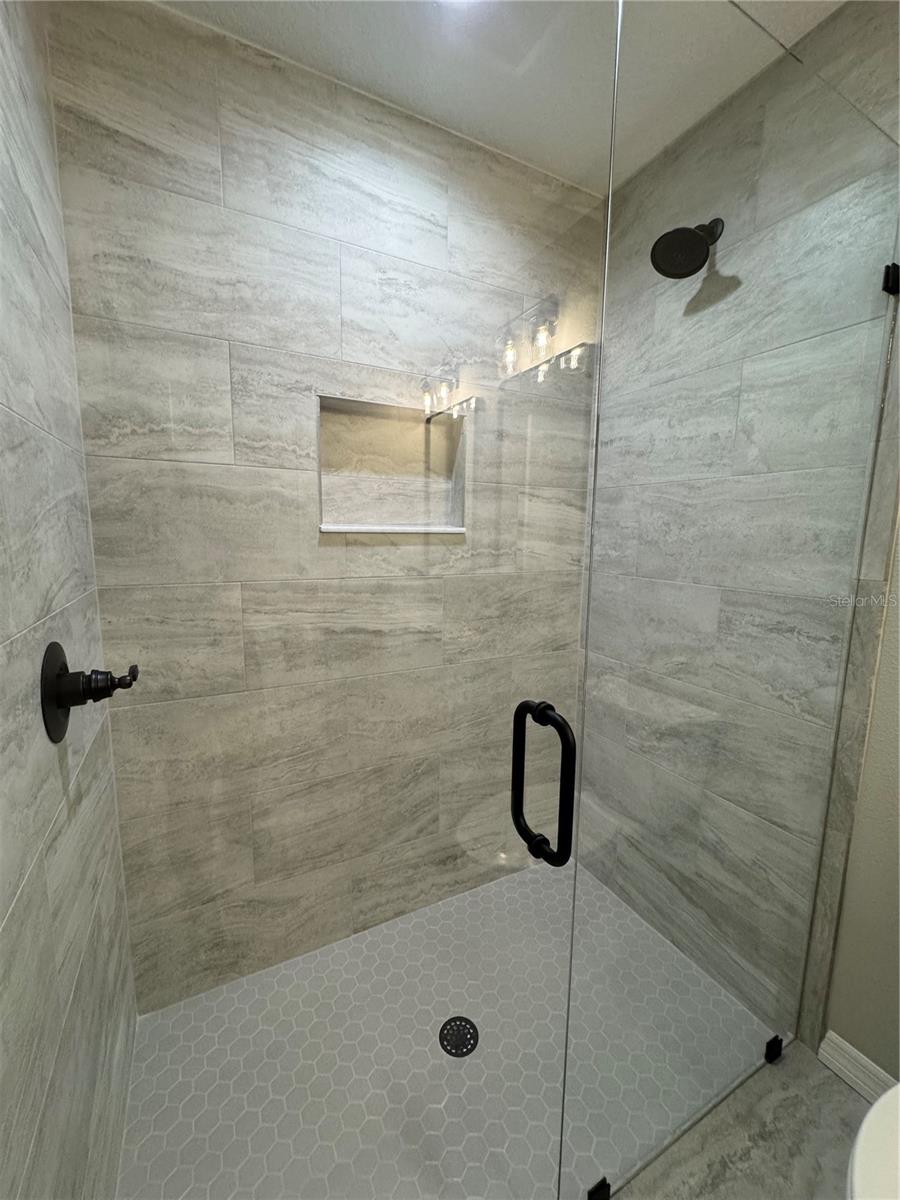 RAINBOW ACRES - Residential