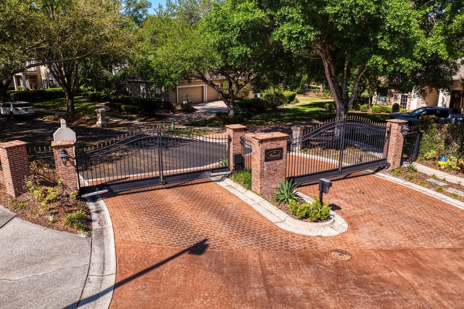 HUNTER'S GREEN - Residential