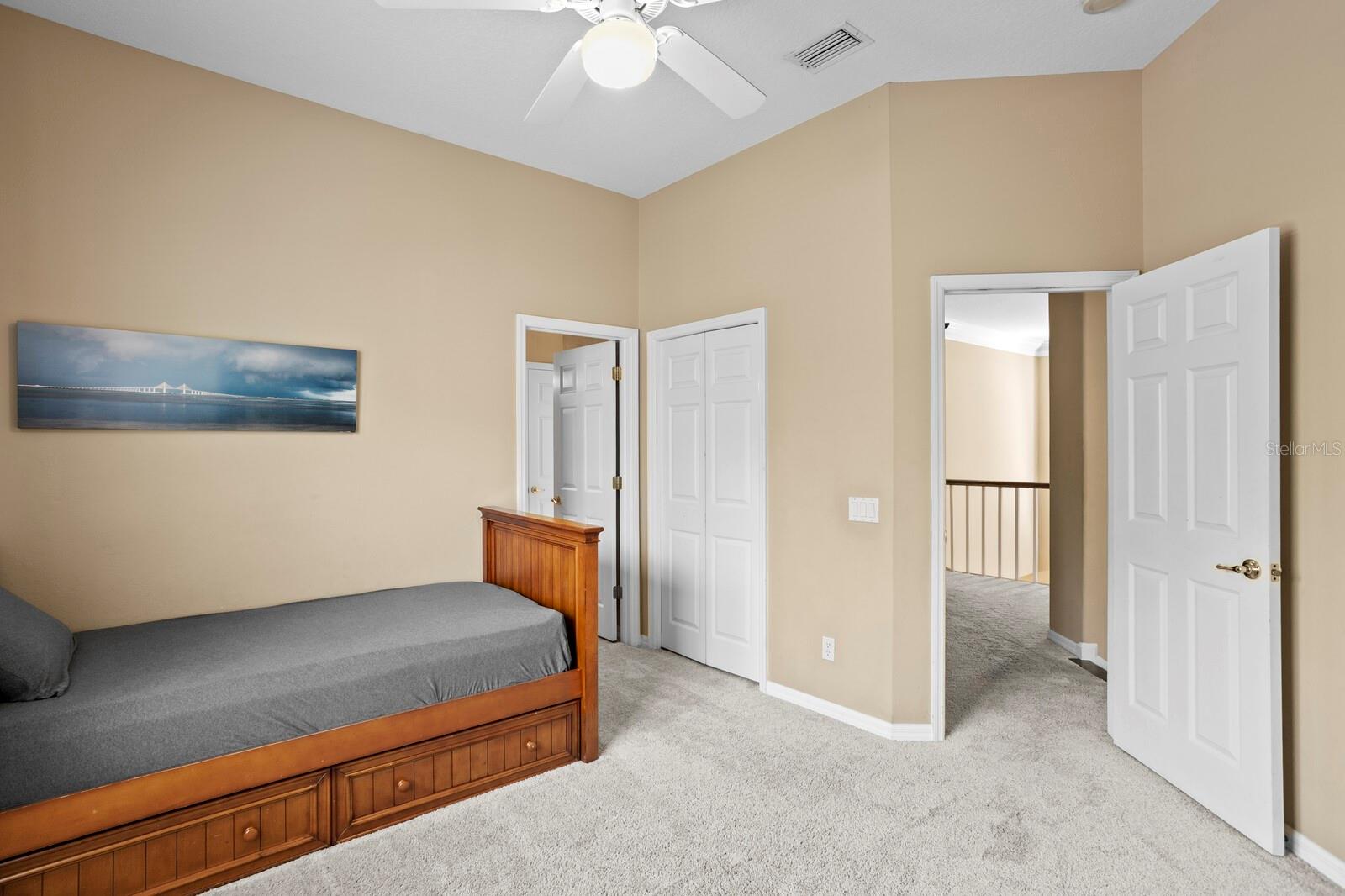 HUNTER'S GREEN - Residential