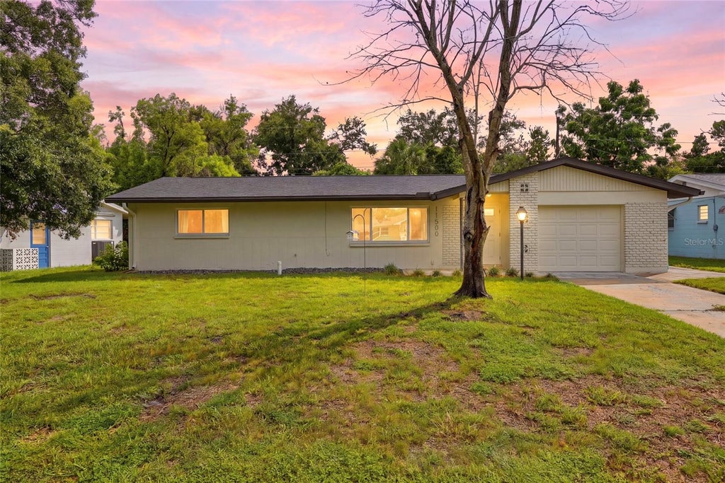 Photo of 11500 70th Terrace, Seminole, FL 33772 (MLS # TB8533569)