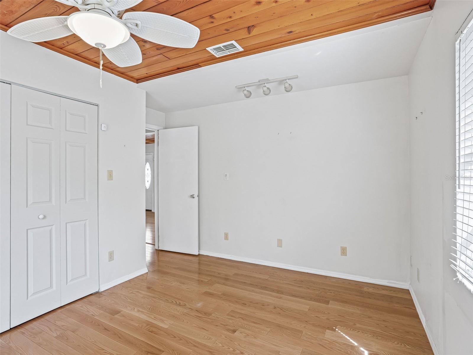 JERRY TAYLOR LANDING - Residential