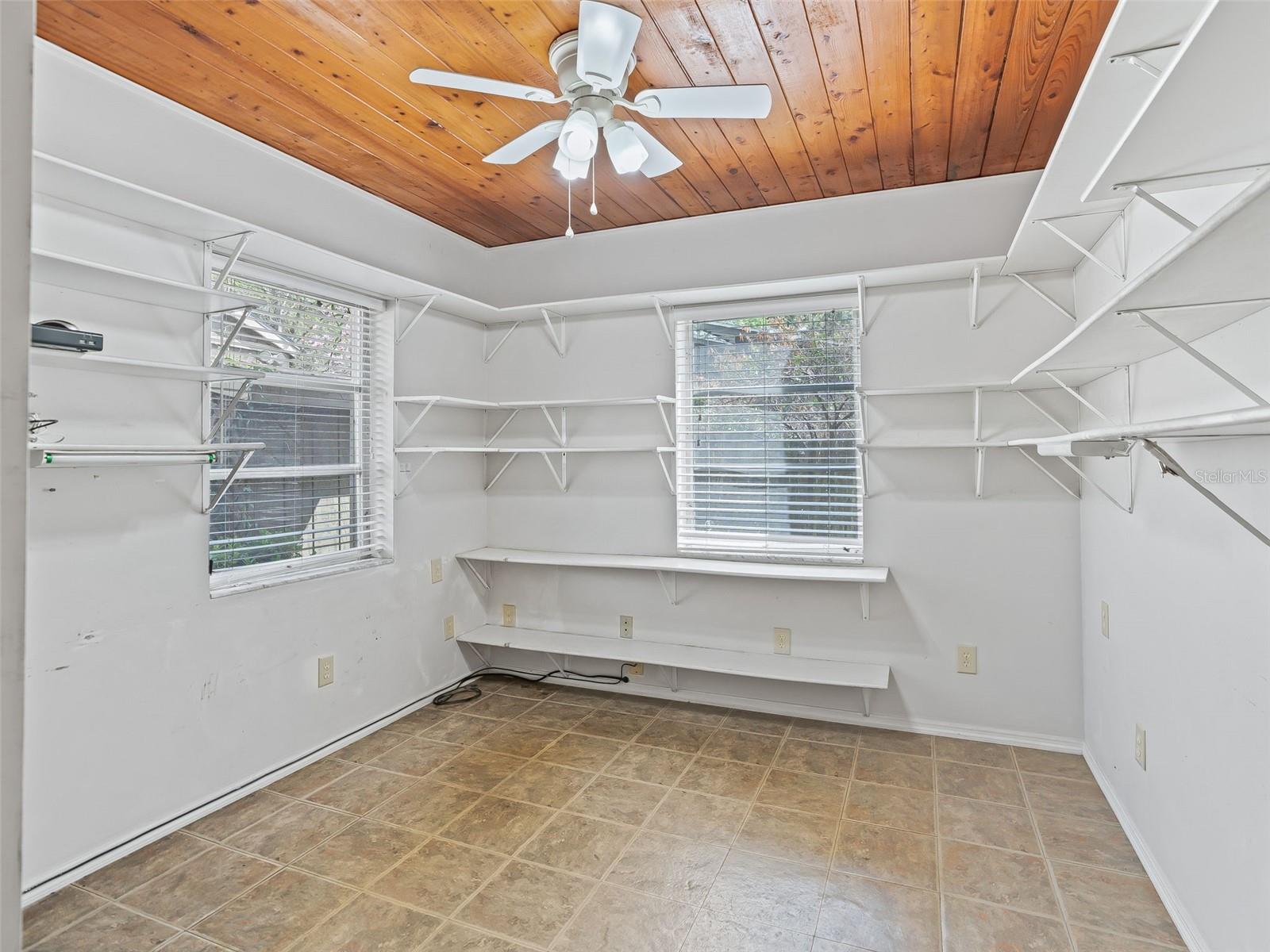 JERRY TAYLOR LANDING - Residential