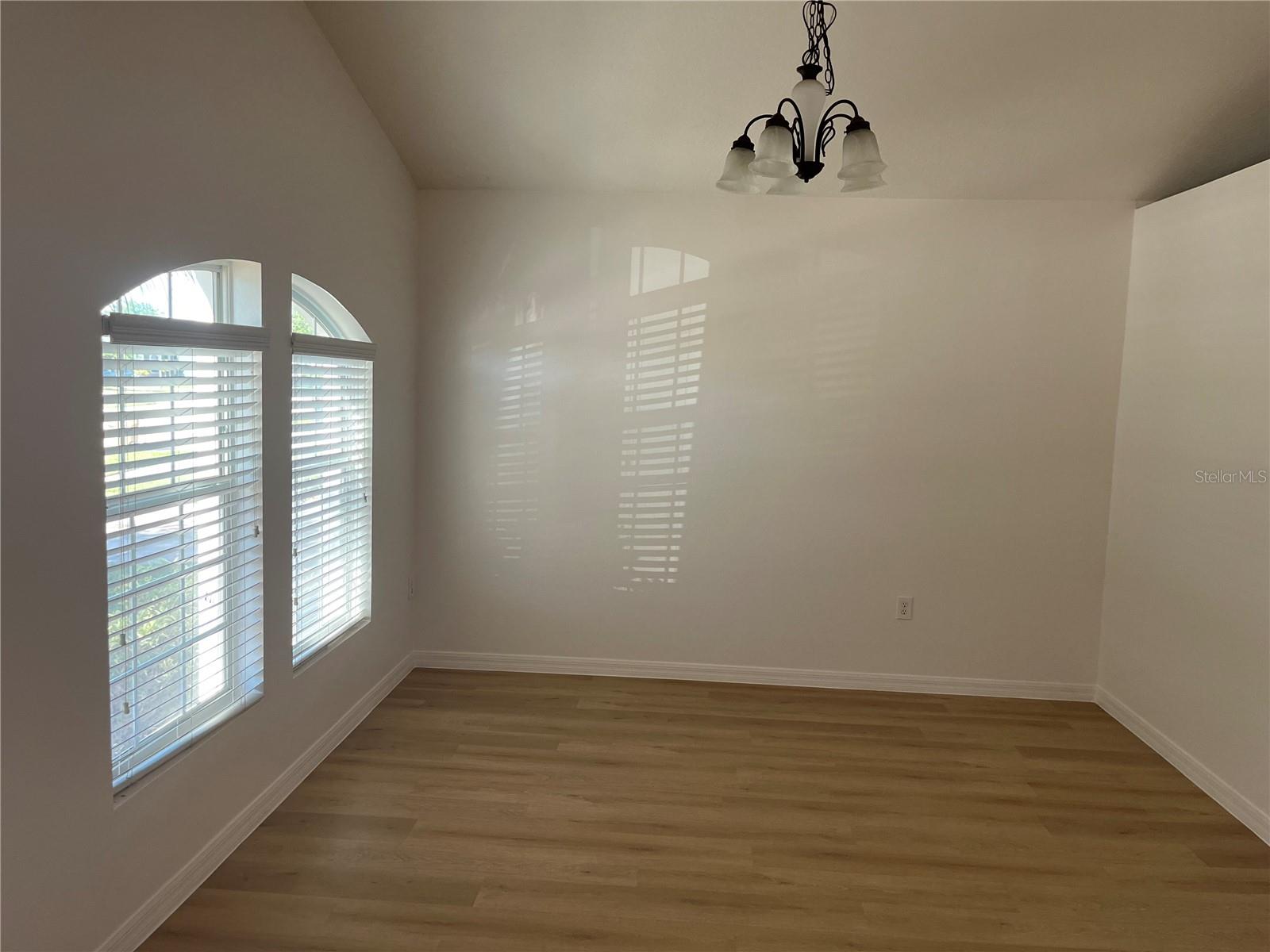 RAINTREE AT SPRINGLAKE VILLAGE PH 1B - Residential