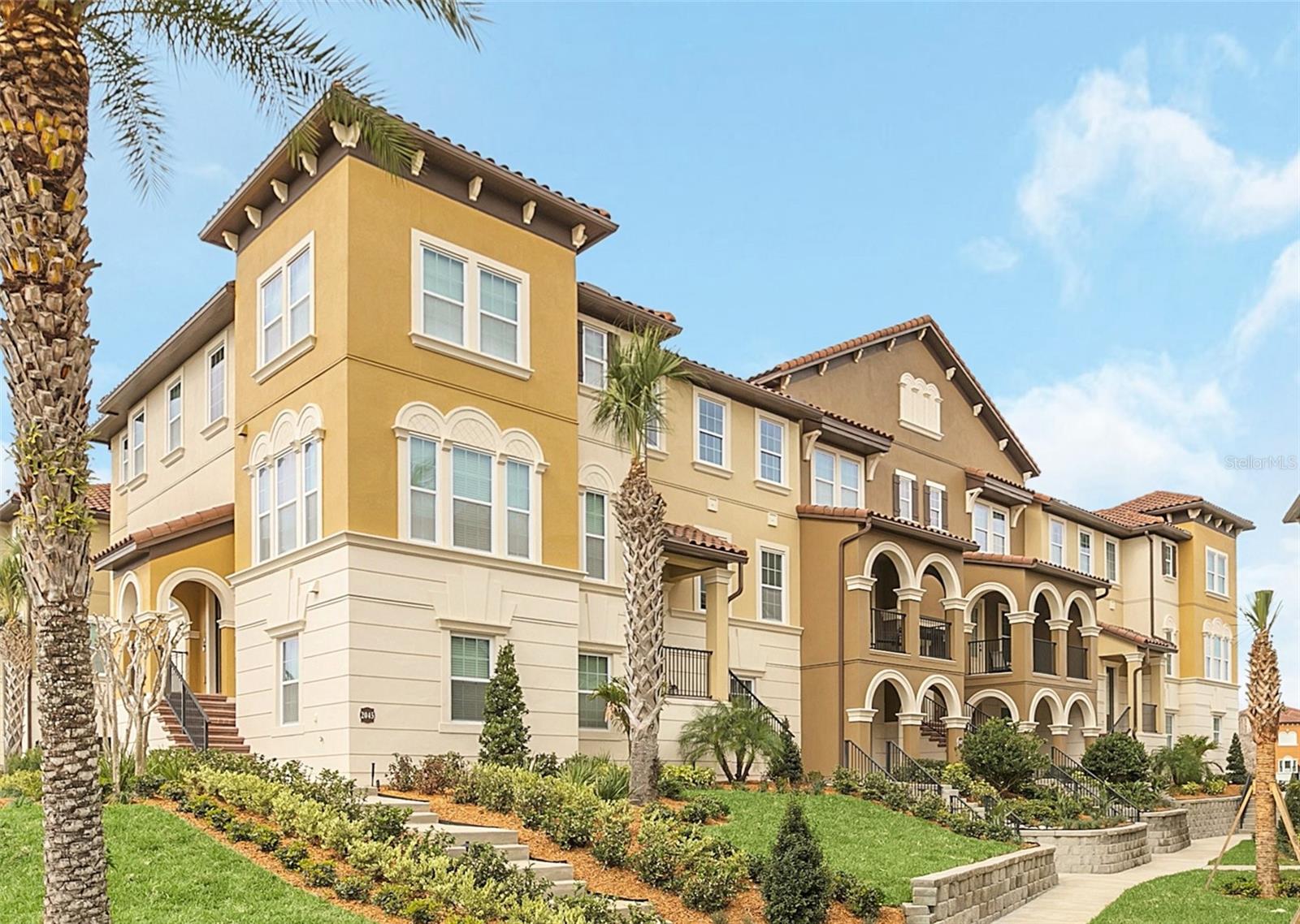 2041 LOBELIA DRIVE