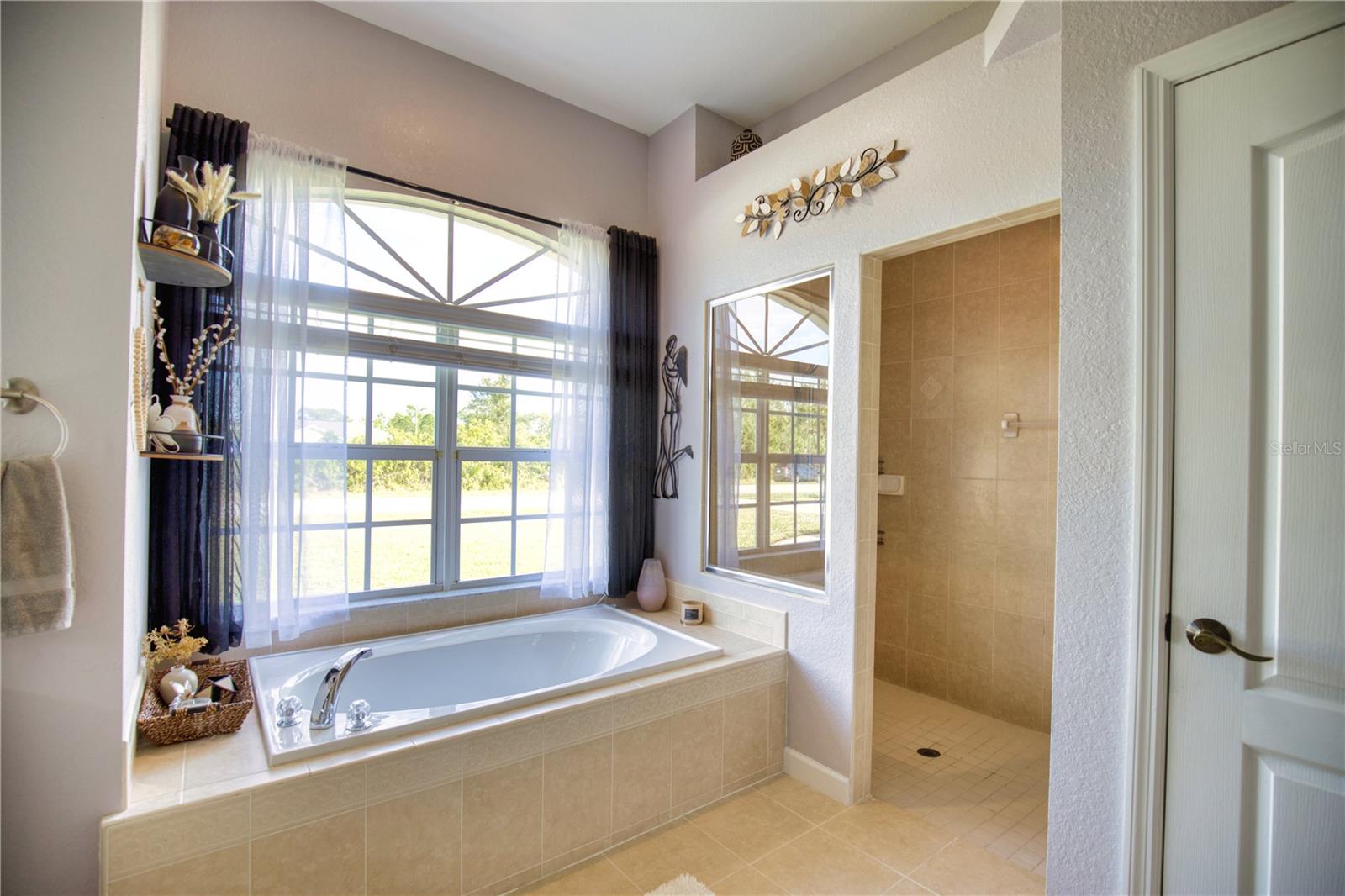 LAKE MARLIN - Residential