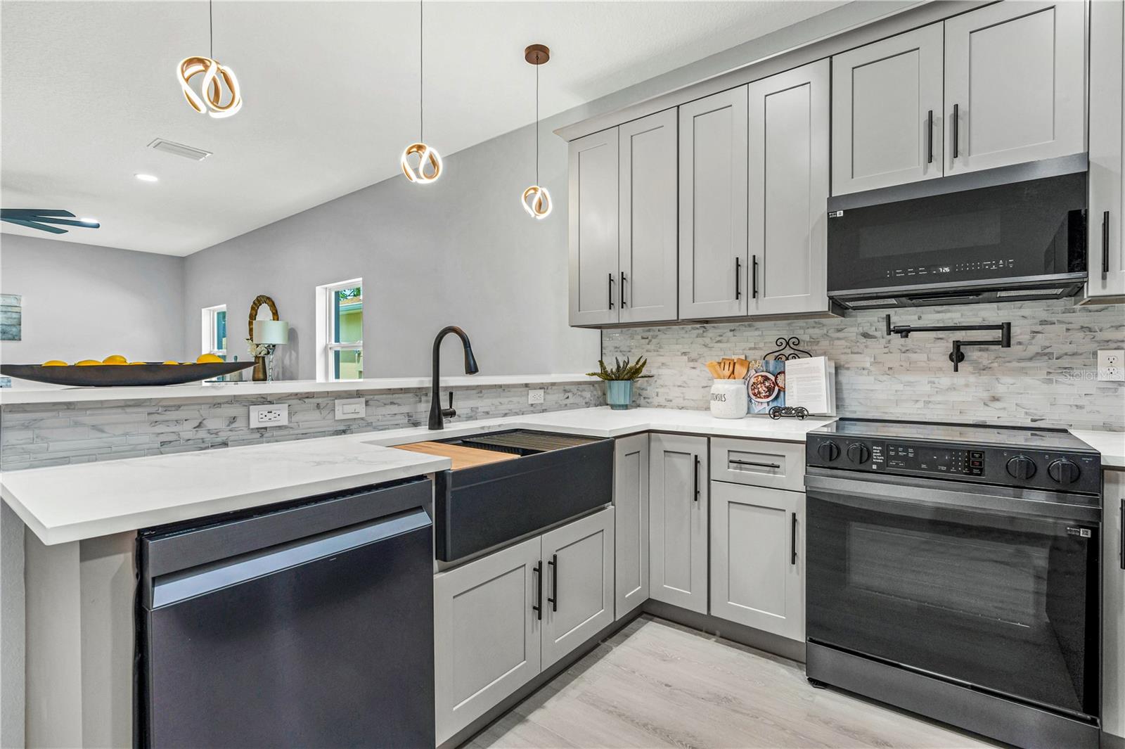 MADISON HEIGHTS SUB - Residential