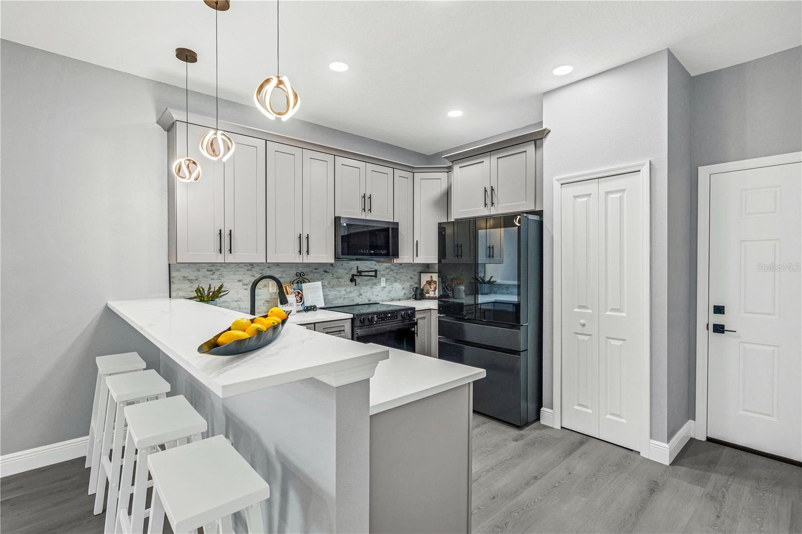 MADISON HEIGHTS SUB - Residential