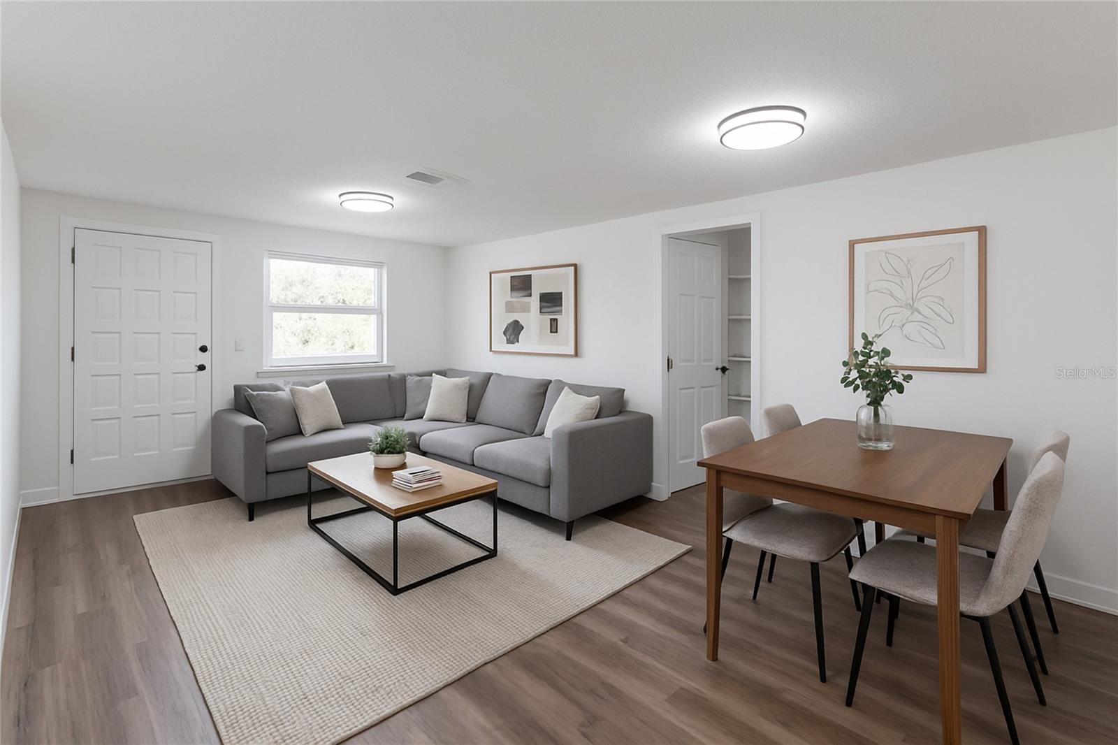 SOUTH VENICE - Residential Lease