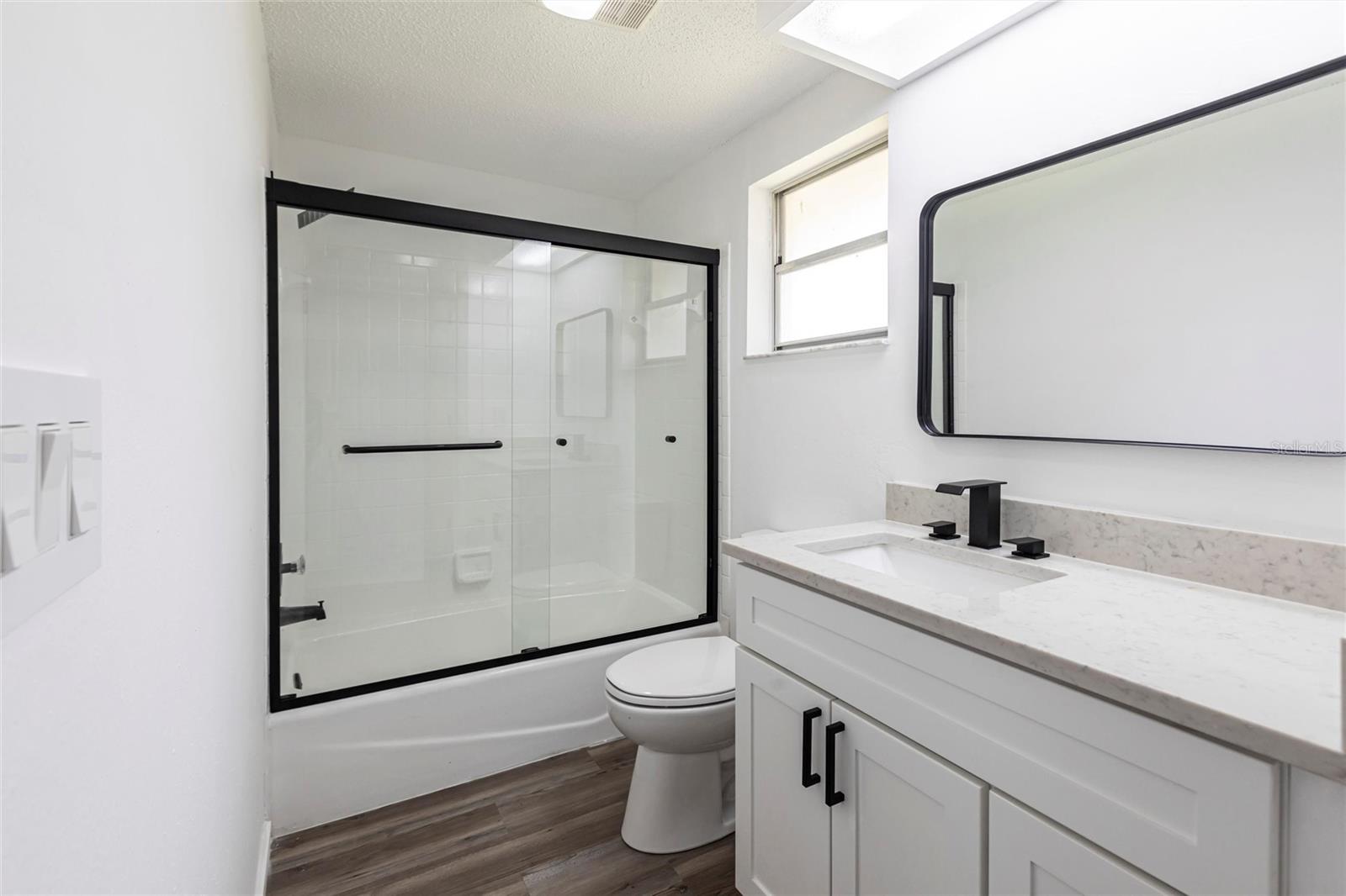 SOUTH VENICE - Residential Lease