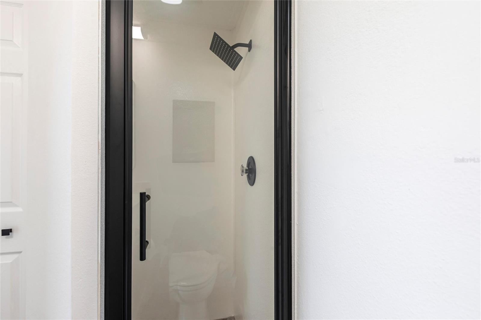 SOUTH VENICE - Residential Lease