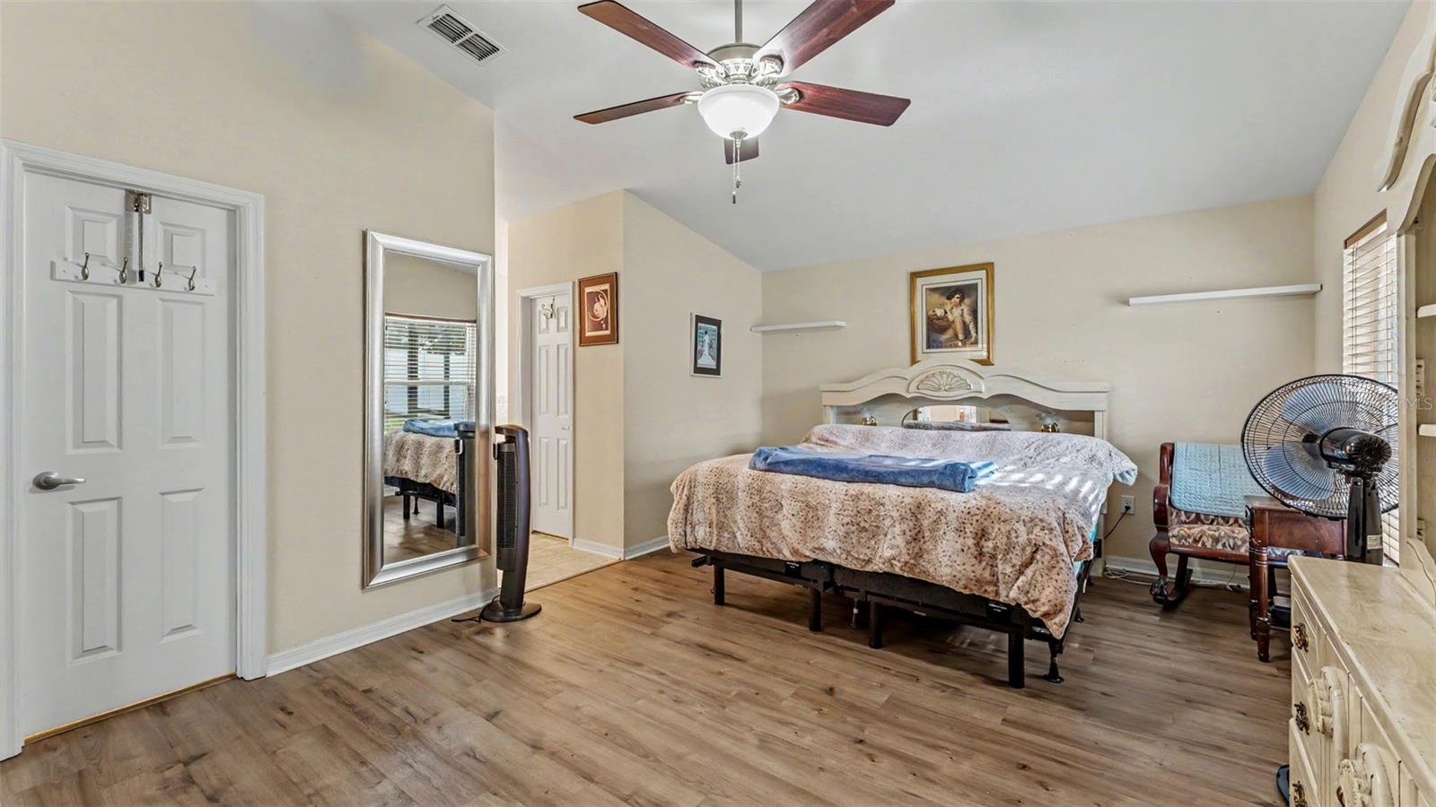 WIND MEADOWS - Residential