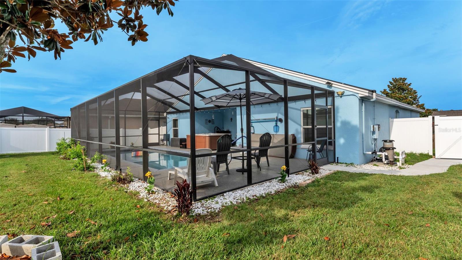WIND MEADOWS - Residential