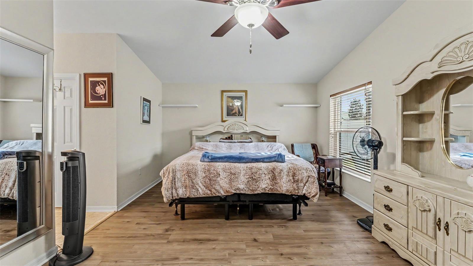 WIND MEADOWS - Residential