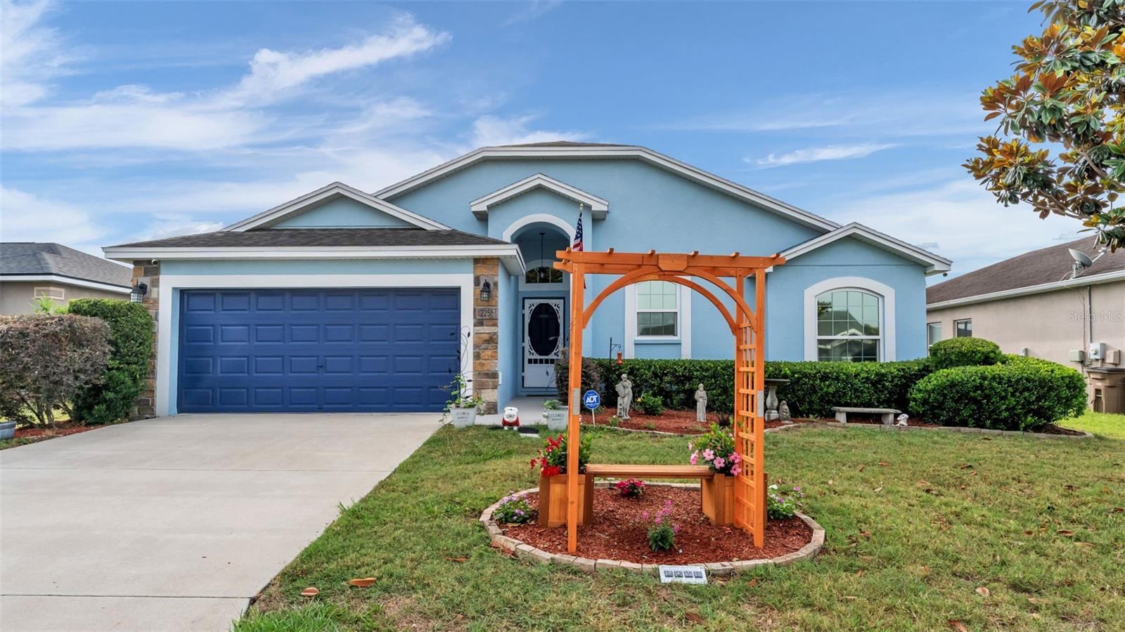 WIND MEADOWS - Residential