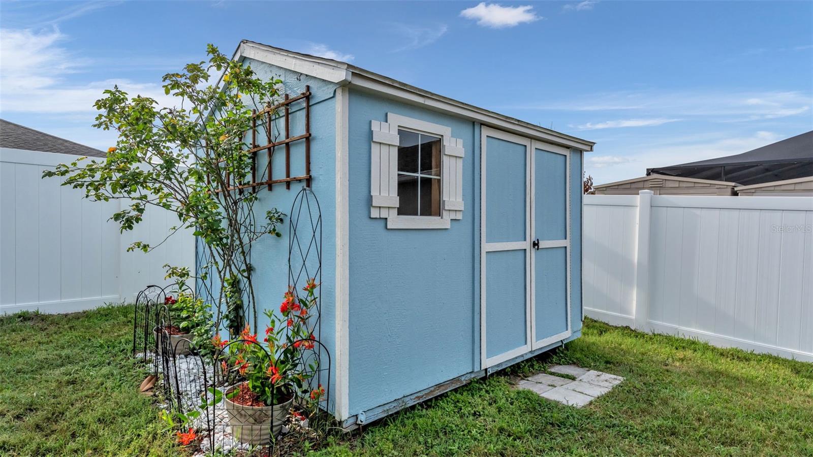 WIND MEADOWS - Residential