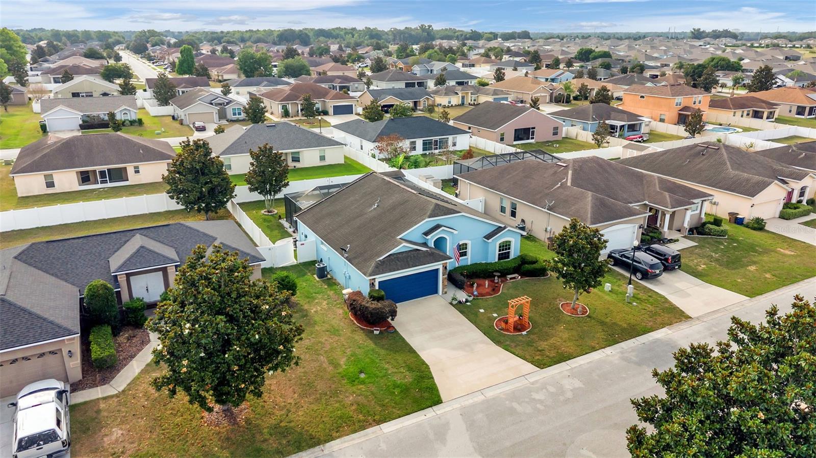2258 BLUEBIRD AVENUE