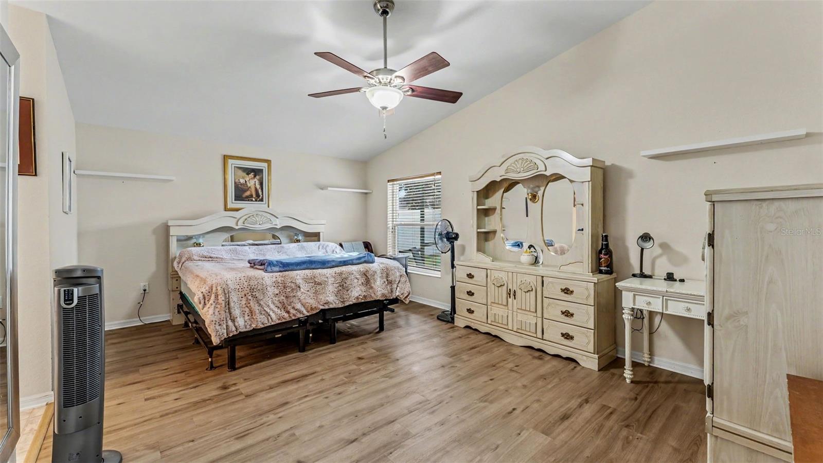 WIND MEADOWS - Residential