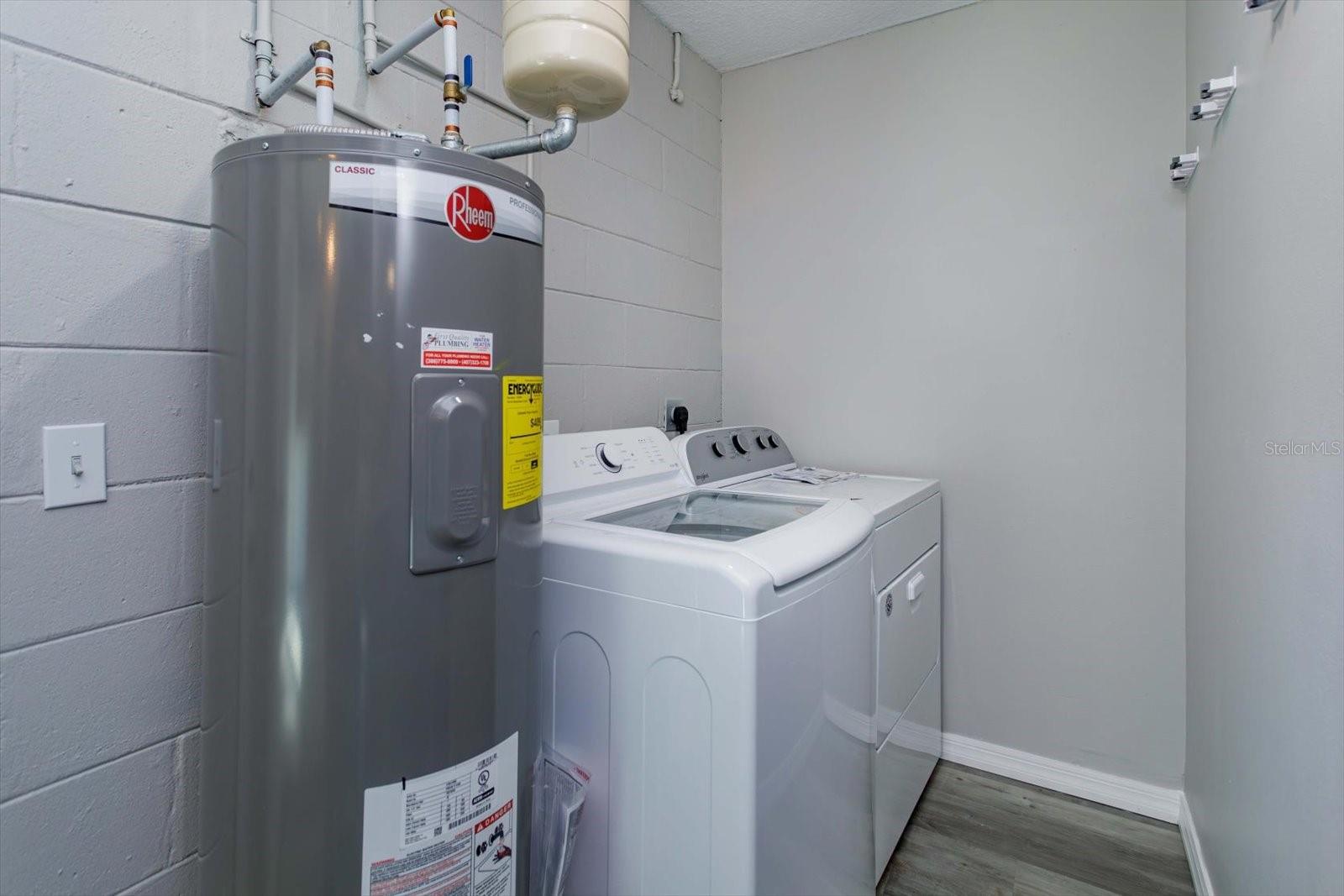 FEARINGTON & BALLARD - Residential Lease