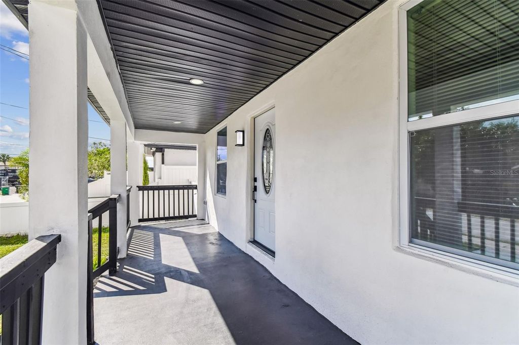 Photo of 2331 W St John Street, Tampa, FL 33607 (MLS # TB8433173)