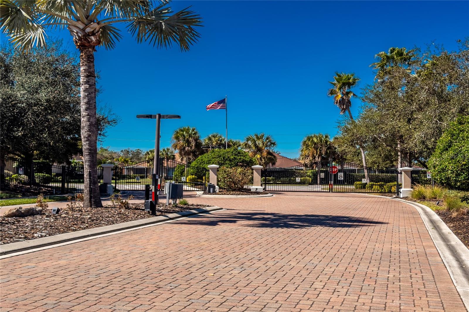 VERONA RESERVE - Residential