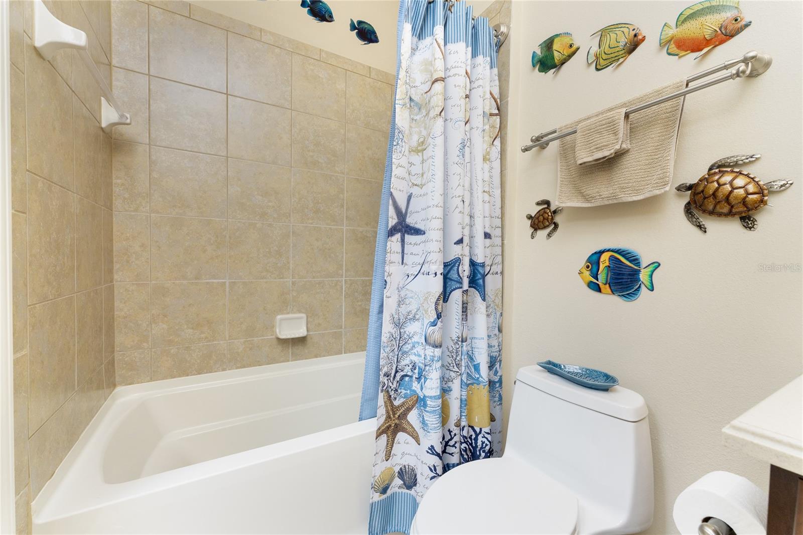 VERONA RESERVE - Residential