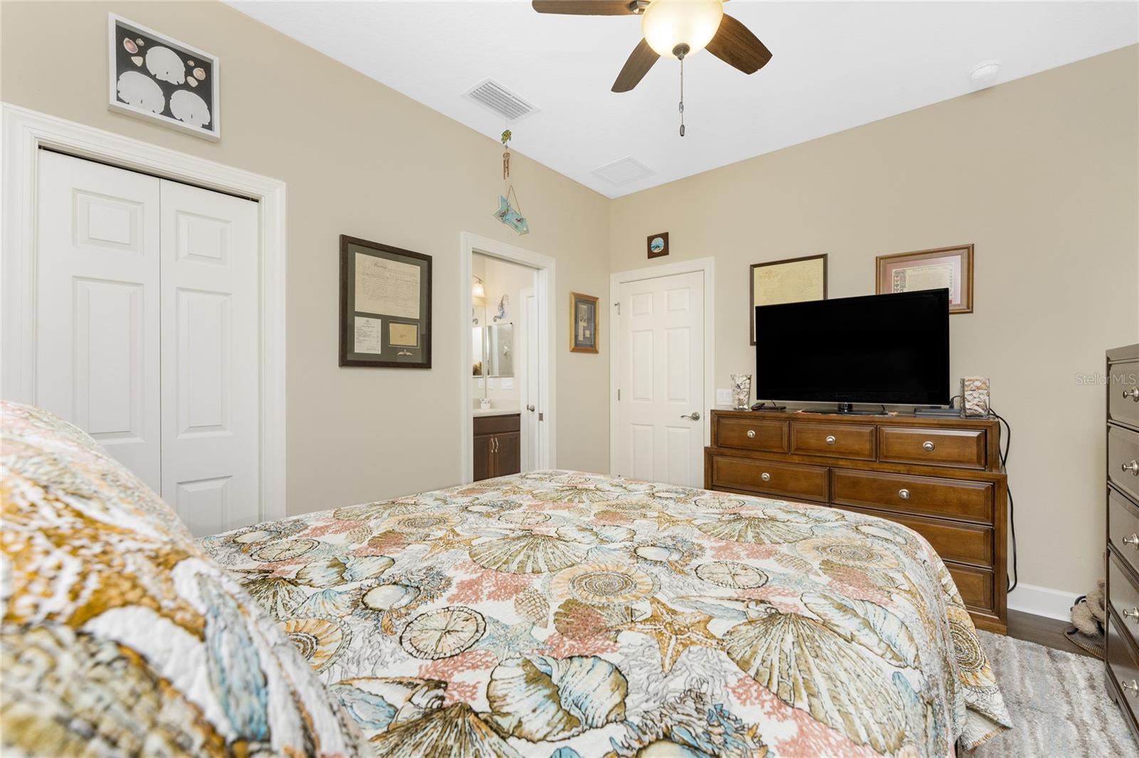 VERONA RESERVE - Residential