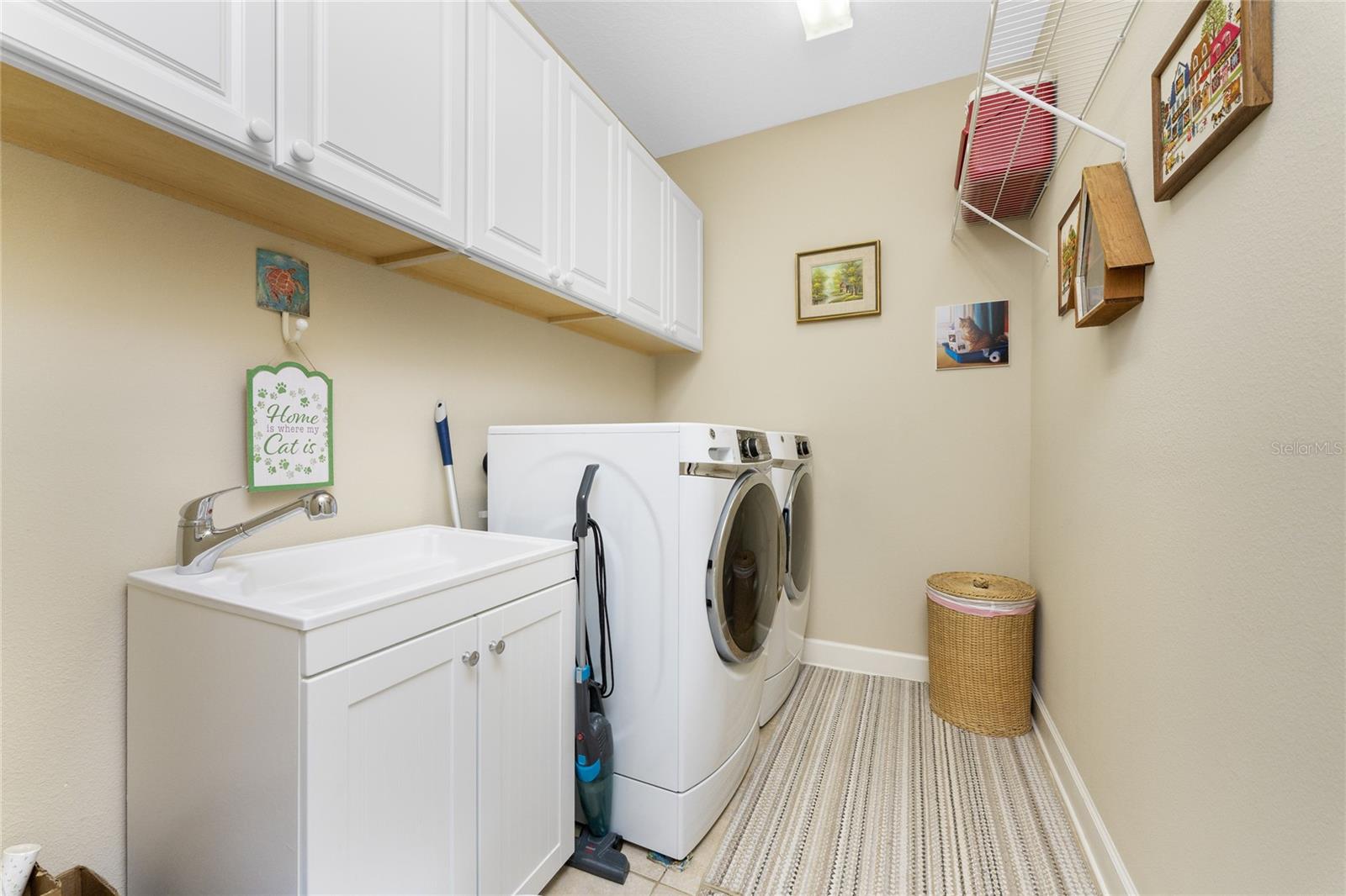 VERONA RESERVE - Residential