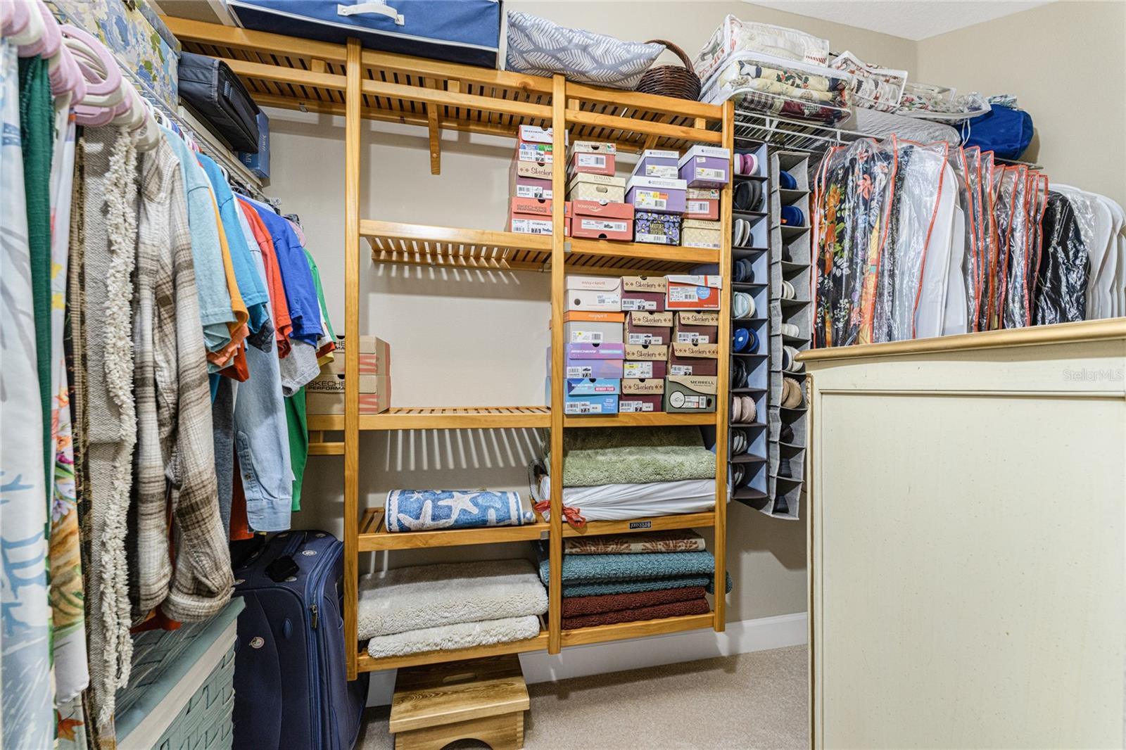 VERONA RESERVE - Residential