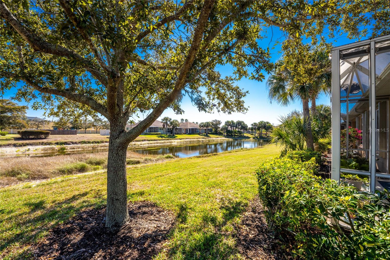 VERONA RESERVE - Residential