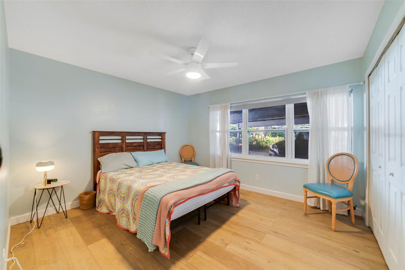 LAKESIDE VILLAGE - Residential