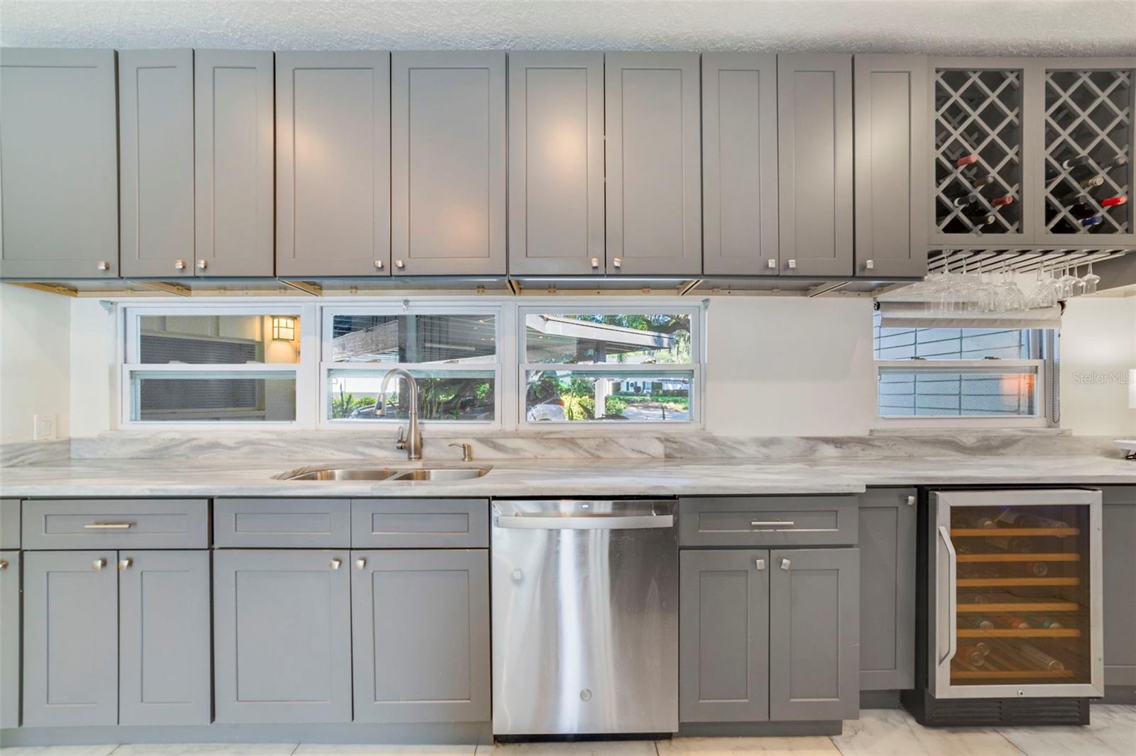 LAKESIDE VILLAGE - Residential