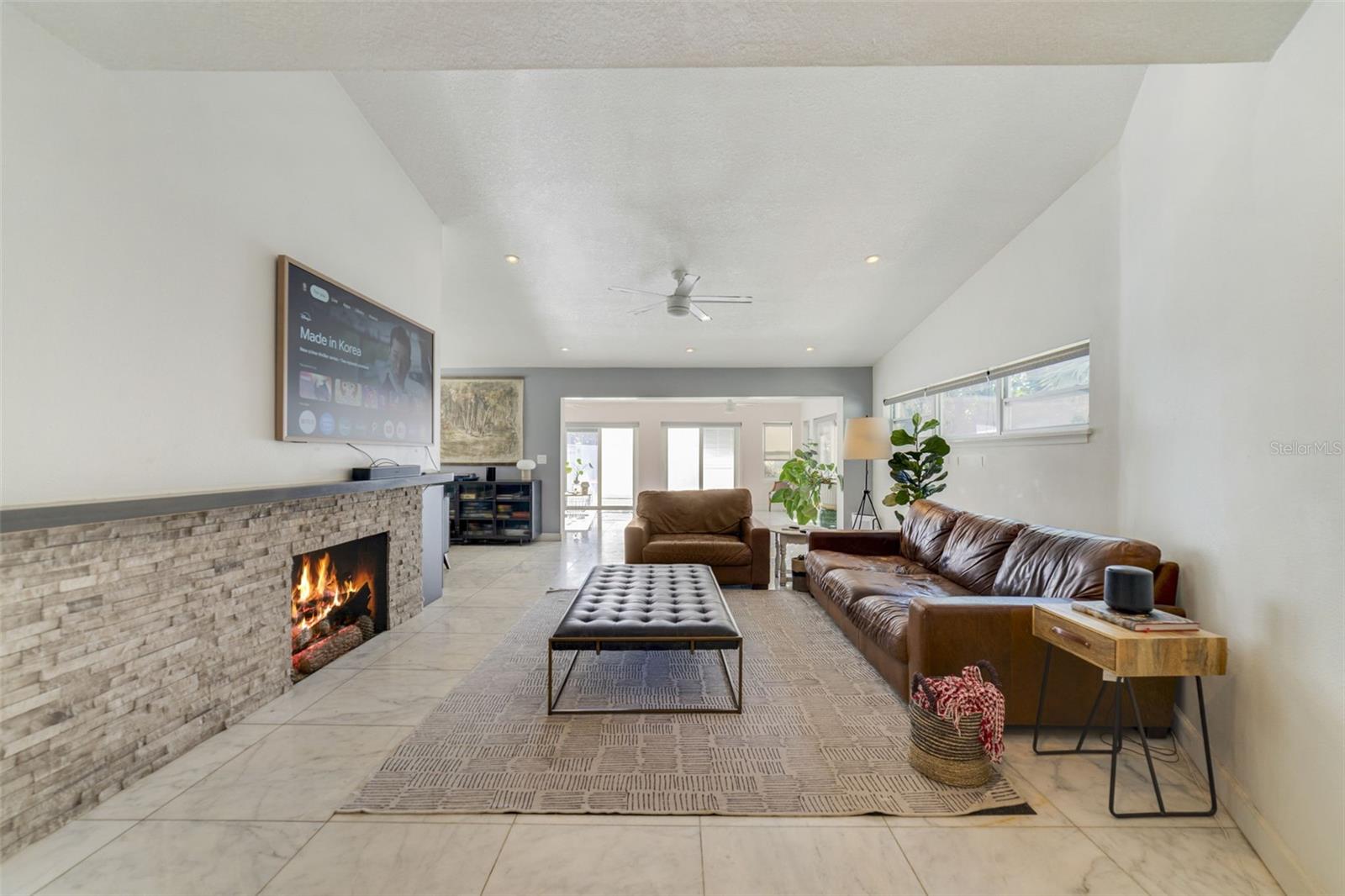 LAKESIDE VILLAGE - Residential